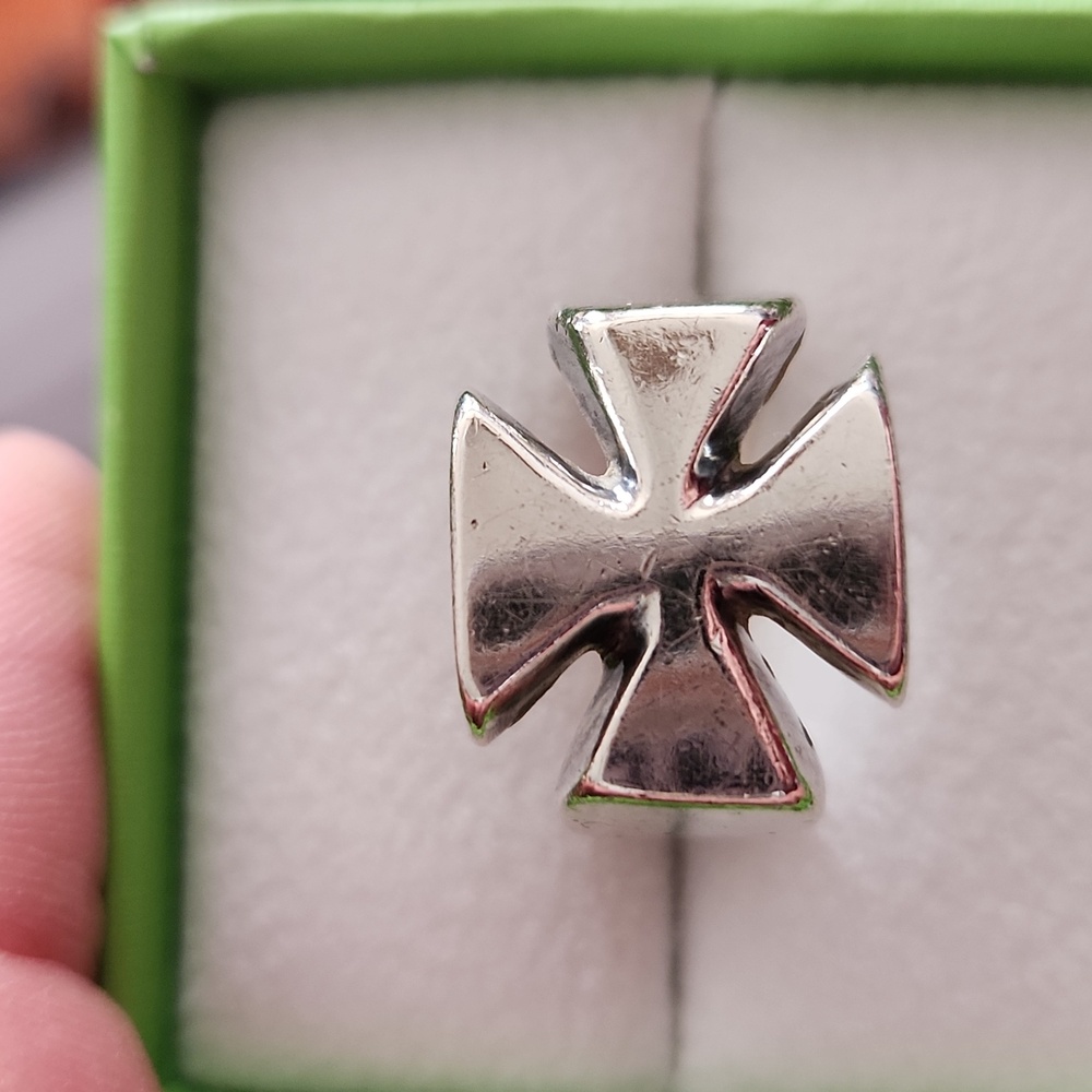Cross ring